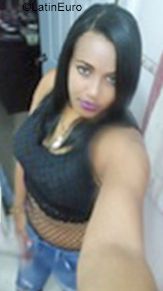 Date this foxy Dominican Republic girl Miledys26 from Santiago DO31219