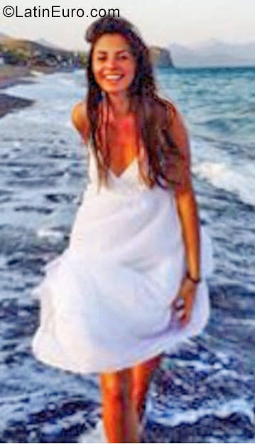 Date this sultry Ukraine girl Tatyana from Kherson UA63