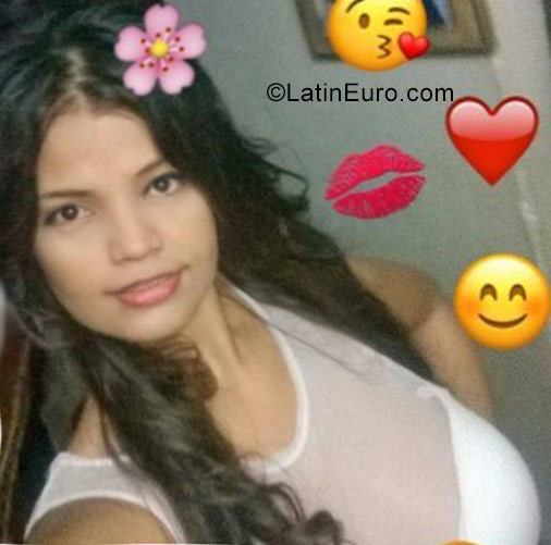 Date this delightful Colombia girl Tatiana from Barranquilla CO25092