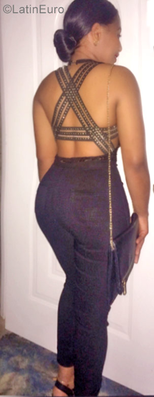 Date this pretty Dominican Republic girl GRISELI from Bonao DO31276