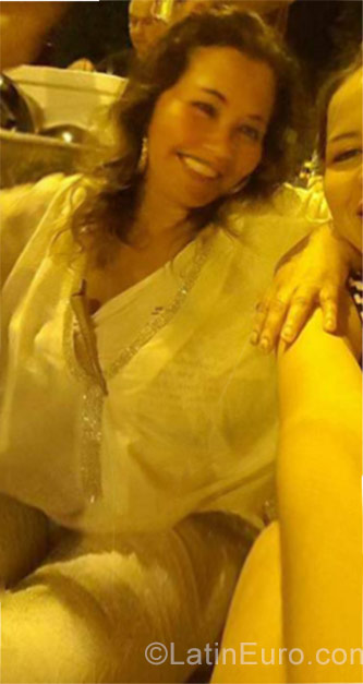 Date this sensual Colombia girl Stelita from Armenia CO23188