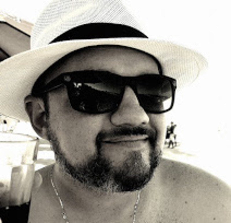 Date this gorgeous Brazil man Fernando from Brasilia BR10420