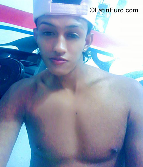 Date this passionate Colombia man Jean from Santa Marta CO23200