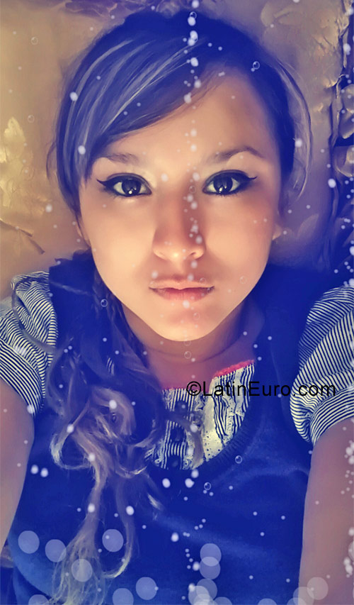 Date this exotic Peru girl Sindy from Lima PE1210