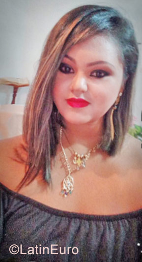 Date this lovely Colombia girl Ana from Santa Marta CO23255