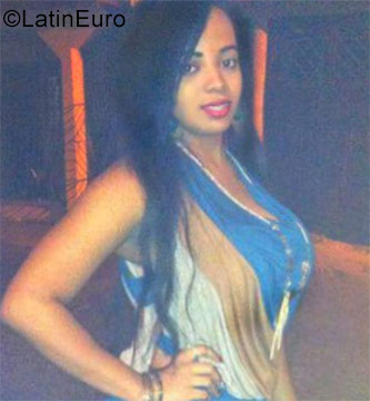 Date this passionate Dominican Republic girl Julia from Santo Domingo DO31410