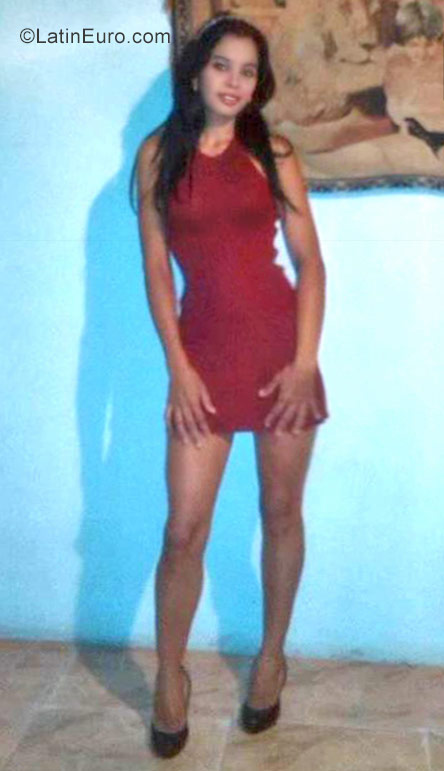 Date this georgeous Venezuela girl Gabriel from Puerto Cabello VE1317