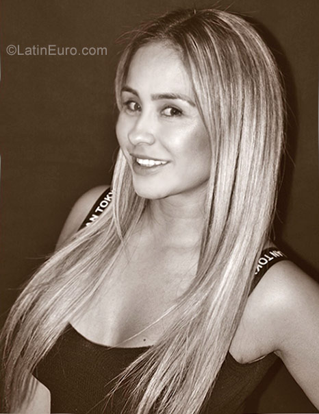 Date this beautiful Colombia girl Carla from Medellin CO23291