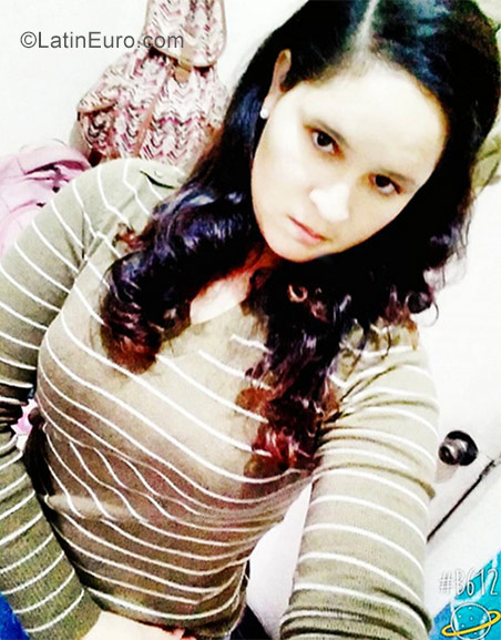 Date this delightful Peru girl Sol from Chiclayo PE1222
