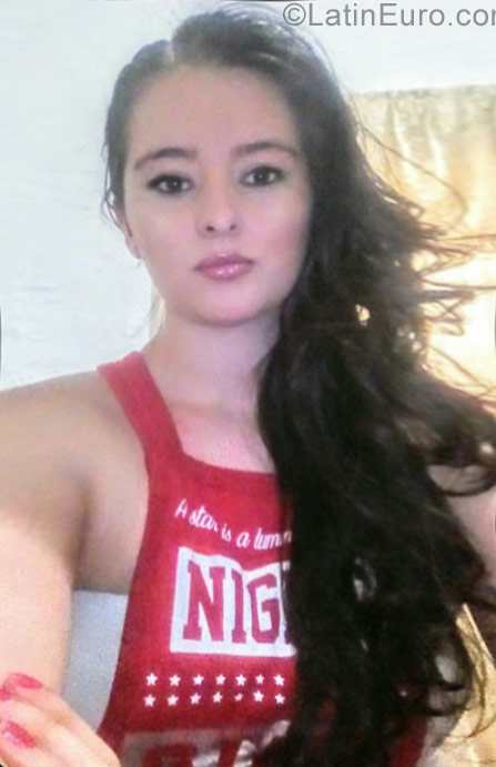 Date this delightful Colombia girl Tatiana from Santa Rosa De Cabal CO23423
