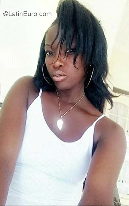 Date this fun Jamaica girl Delisha from Kingston JM2553