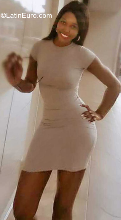 Date this sensual Dominican Republic girl Katia from Puerto Plata DO31716