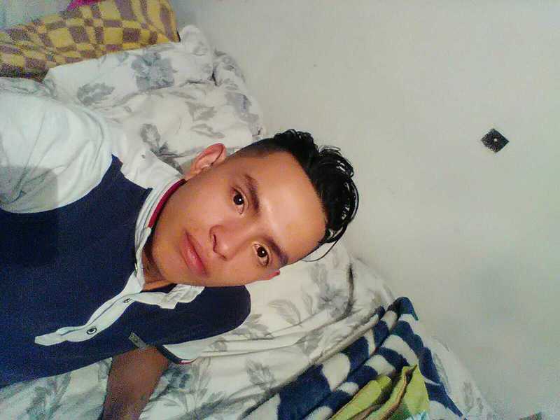 Date this young Colombia man Hamilton Lpez from Bogota CO23444