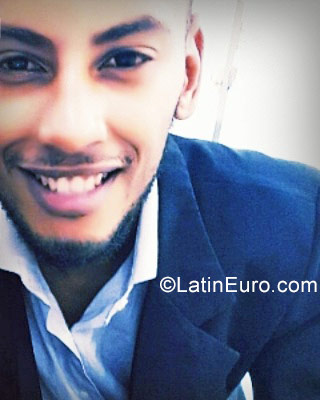 Date this nice looking Venezuela man Claudio from Barueri VE1404