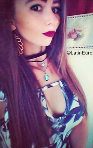 Date this beautiful Brazil girl Paula from Nova cruz BR10478