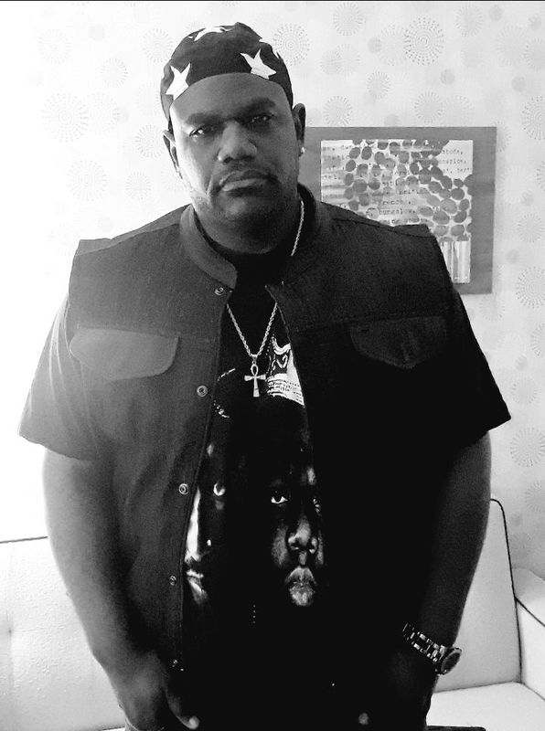 Date this pretty United States man Charles from Houston US19140