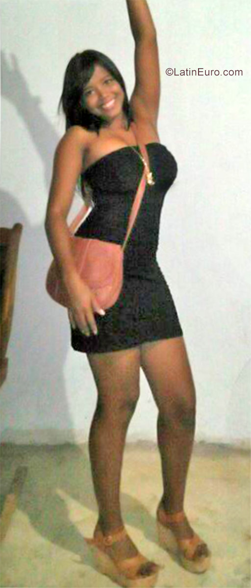 Date this cute Colombia girl Lianis from Riohacha CO30803