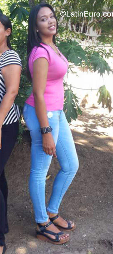 Date this funny Dominican Republic girl Mayrelis from Santiago DO31926