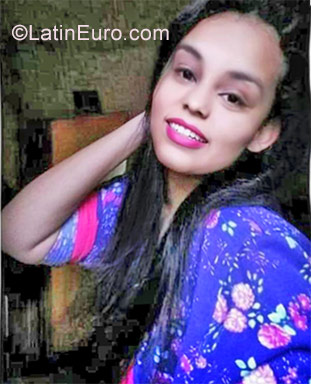 Date this beautiful Brazil girl Fogosinha from Belo Horizonte BR10499
