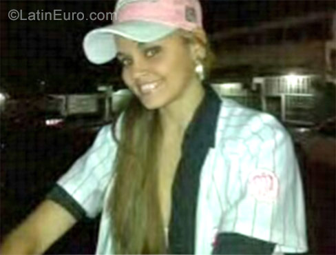 Date this nice looking Venezuela girl Paty from Bolivar VE1486