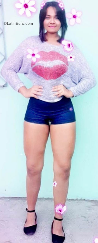 Date this cute Honduras girl Alejandra from San Pedro Sula HN2486
