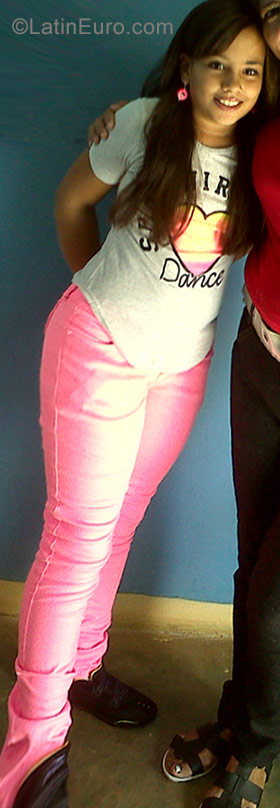 Date this fun Venezuela girl Lilian from Puerto Cumarebo VE1559