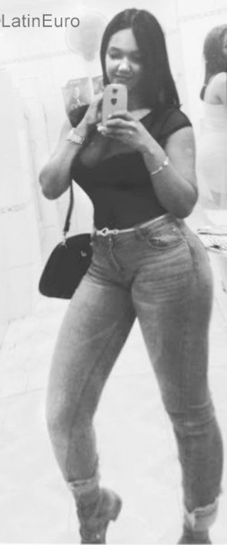 Date this delightful Dominican Republic girl Jenifer from Santiago DO32218