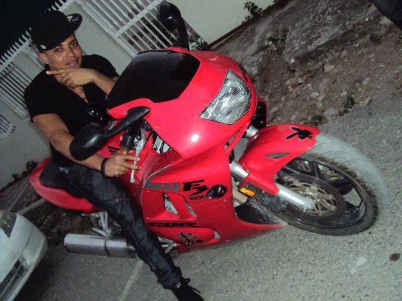 Date this fun Dominican Republic man Moises from Santo Domingo DO32244