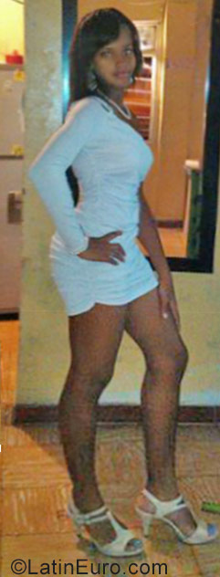 Date this fun Colombia girl Andrea from Cali CO23794