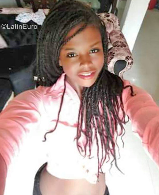 Date this passionate Colombia girl MARIANA from Medellin CO23809