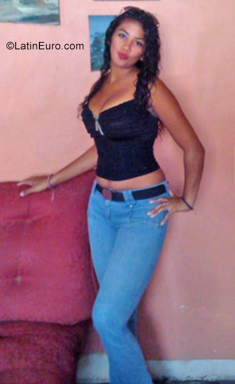 Date this sultry Venezuela girl Katherine from Maracay VE1587
