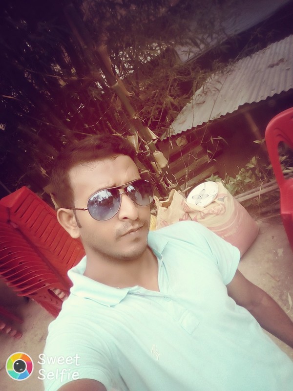 Date this stunning Bangladesh man Rasel from Bangladesh BD84