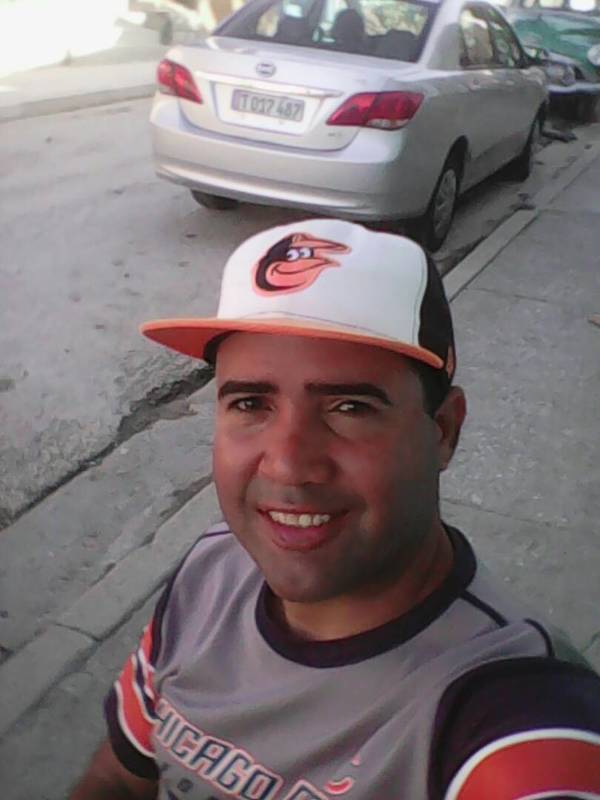 Date this voluptuous Cuba man Noel from Campechuela CU312