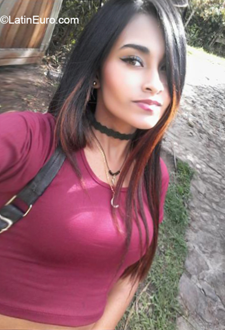 Date this happy Colombia girl Stefany from Medellin CO24109