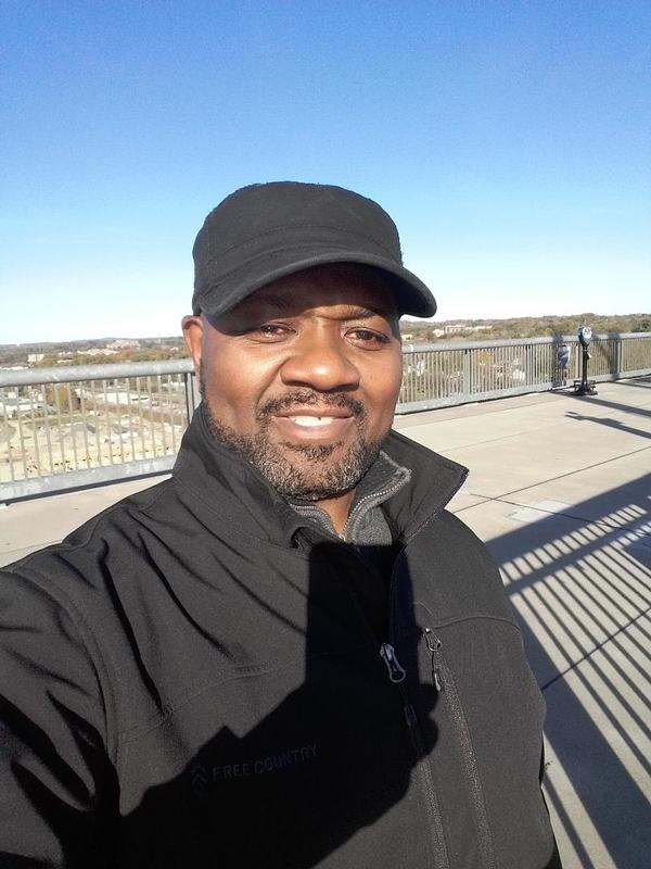 Date this sultry United States man Ronald from POUGHKEEPSIE US19380