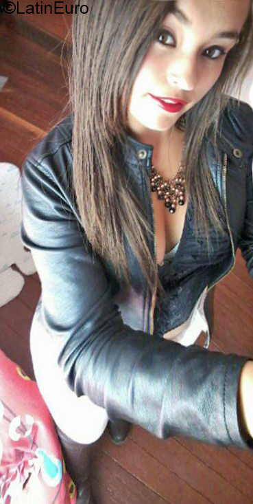 Date this voluptuous Colombia girl Lisbey from Bogota CO24172