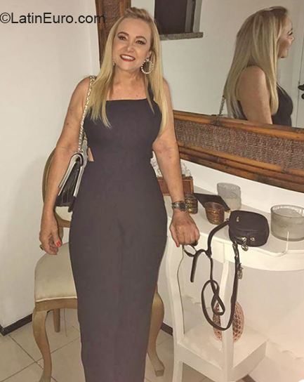 Date this beautiful United States girl Raquel from Uniontown US19385