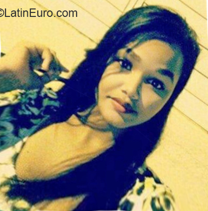 Date this sultry Dominican Republic girl Eliana from Santiago DO32717