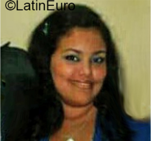 Date this beautiful Venezuela girl Looby from Caracas VE1731