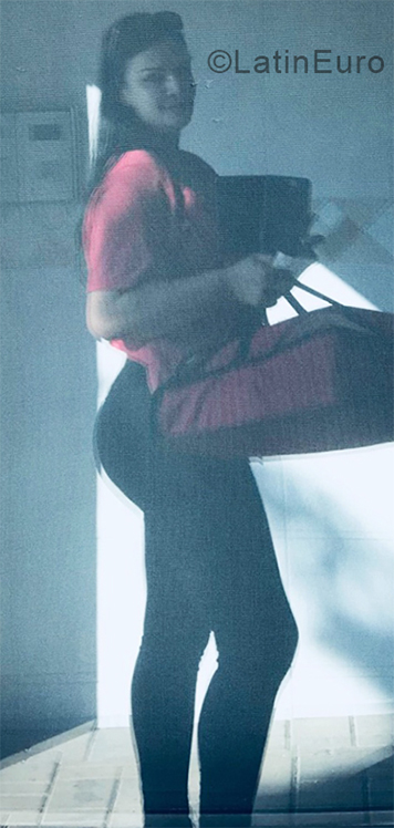 Date this tall Brazil girl Renata from Aimores BR10592