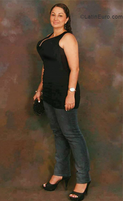 Date this exotic Colombia girl Nora from Cali CO24074