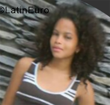 Date this delightful Dominican Republic girl Winifer from Santo Domingo DO32832