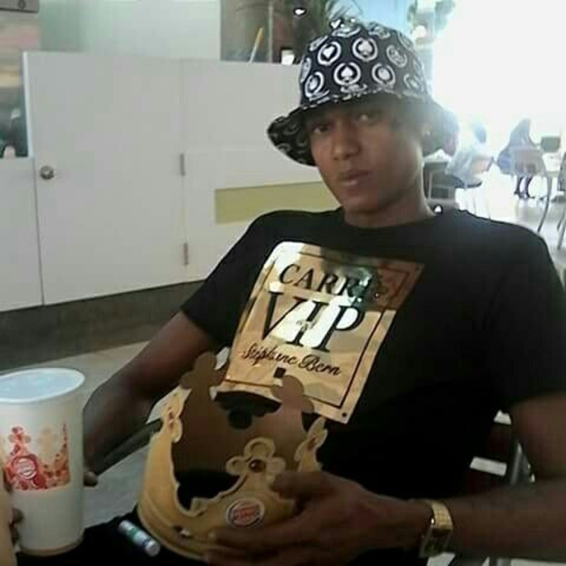 Date this hot Trinidad and Tobago man Warren from Port Of Spain TT90