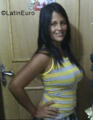Date this charming Venezuela girl Carolina from Guanare VE2061