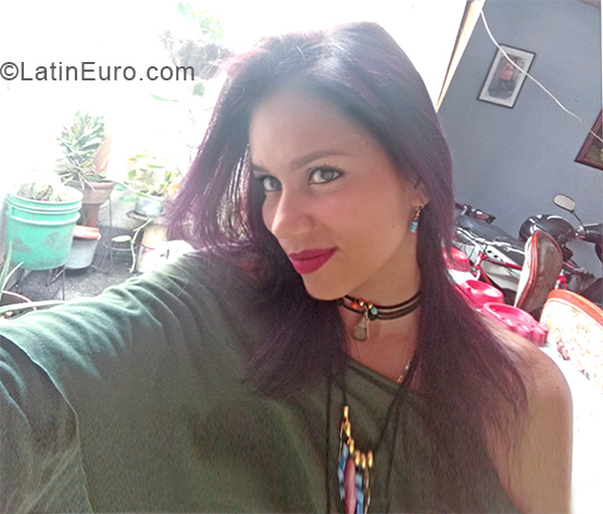 Date this hot Colombia girl Marcela from Buga CO24144