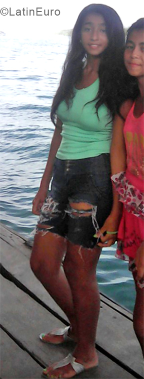 Date this tall Colombia girl Raquel from Armenia CO24146