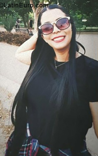 Date this exotic Ecuador girl Adri from Quito EC274