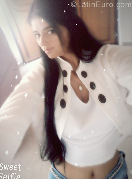 Date this tall Colombia girl Patty from Chia CO25178