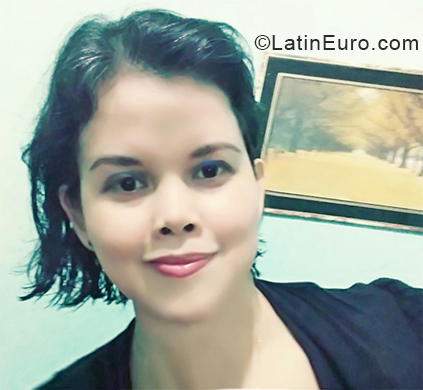 Date this young Honduras girl Silvia from San Pedro Sula HN2553