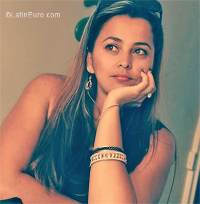 Date this happy Colombia girl Liliana from Medellin CO24333